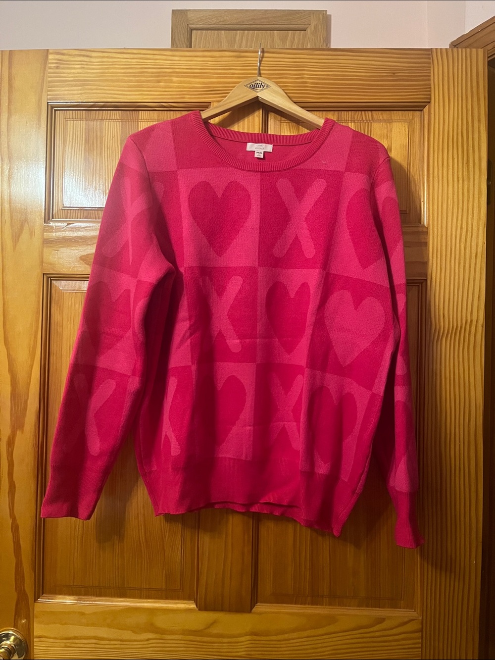 Como Vintage Hot Pink Heart & X Pattern Crewneck Sweater